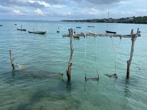 Suyun altındaki hamak.