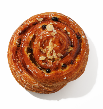 Kuru üzümlü ve bademli tatlı çörek