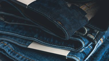 Jean 'in geçmişi. Kot pantolon deseni. Denim kot dokusu