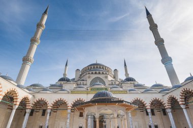  Camlica Mosque architecture, located in Istanbul, Turkey, the largest mosque in Turkiye which was completed and opened on 7 March 2019.