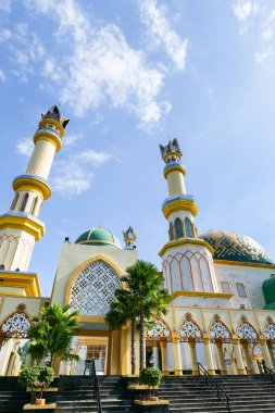 İslam Merkezi Mataram Lombok Endonezya. Muhteşem tarihi cami 2016 'da açıldı.