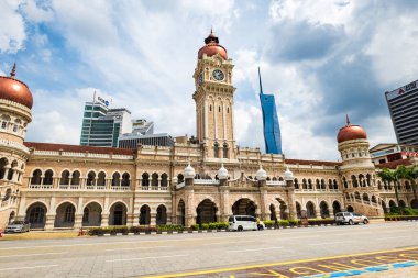 Kuala Lumpur, Malezya - 12.15.2022: Malezya 'nın Kuala Lumpur kentindeki Merdeka Meydanı' nda Sultan Abdul Samad Binası. Kuala Lumpur 'da tarihi bir yapı.