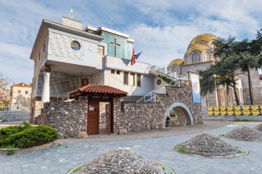 Üsküp, Makedonya - 05.05.2023: Makedonya 'daki Rahibe Teresa Anıtı.