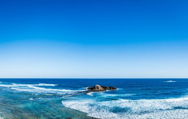 Lombok, Endonezya, Plaj Okyanusu manzaralı Seger plajı manzaralı. Lombok, Endonezya 'nın Batı Nusa Tenggara ilinde bir adadır..