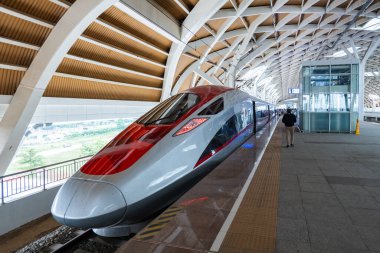 Jakarta, Endonezya - 03.12.2024: Whoosh, Güneydoğu Asya 'nın ilk yüksek hızlı demiryolu ve Güney Yarımküre, 2023 yılında oping