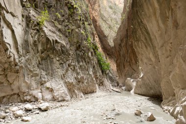 Fethiye 'de kanyon ve nehri olan Saklikent Milli Parkı. 
