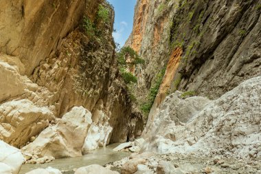 Fethiye 'de kanyon ve nehri olan Saklikent Milli Parkı. 