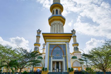 İslam Merkezi Mataram Lombok Endonezya. Muhteşem tarihi cami 2016 'da açıldı.