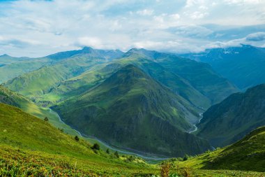 Nakaicho Gürcistan 'daki Tusheti Panorama Dağı manzarası