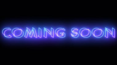 Film fragmanı geliyor. Kısa bir mesaj geldi. Yüksek çözünürlüklü koyu renk arkaplan üzerinde parıldayan neon renkli bir taslak içeren Neon renkli Coming Soon kelime çizelgesi.