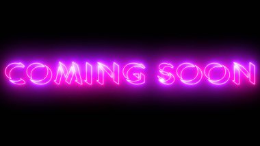 Film fragmanı geliyor. Kısa bir mesaj geldi. Yüksek çözünürlüklü koyu renk arkaplan üzerinde parıldayan neon renkli bir taslak içeren Neon renkli Coming Soon kelime çizelgesi.