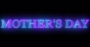 4K Anneler Günü parlak renkli metin animasyonu. Neon renkli Anneler Günü metni. 4K 'de koyu bir arkaplanda parıldayan neon renkli hareket çizgisi var. Teknoloji video materyali animasyonu. 