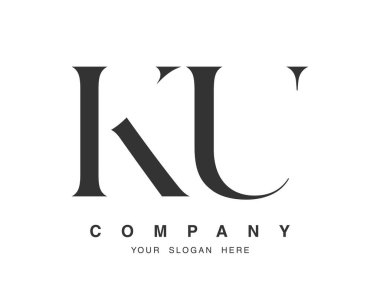 KU logo tasarımı. İlk harf k ve u serif yazı tipi. Yaratıcı klasik şirket adı tipografi. Moda logosu veya kimliği.