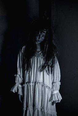 İntikam günü için bekleyen intikamla dolu bir hayalet..