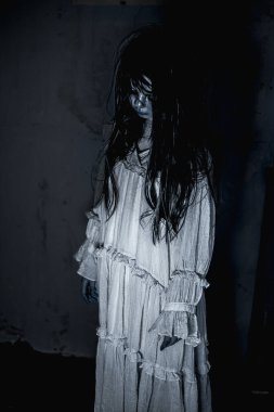 İntikam günü için bekleyen intikamla dolu bir hayalet..