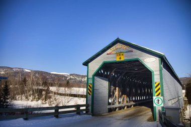 L 'Anse-St-Jean Saguenay Qubec köyündeki eski köprü