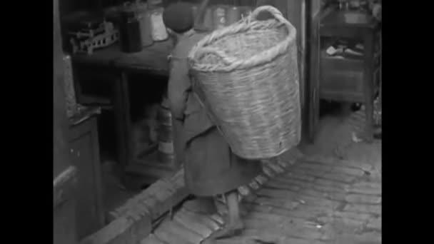 Стоковые видео Дети курение - Скачать футажи Дети курение | Depositphotos->