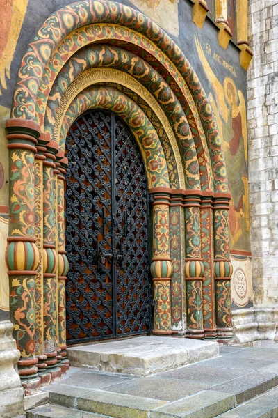Farverige Indgang Portal Gamle Ortodokse Kristne Kirke Kreml Moskva - Stock-foto