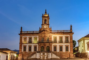 Minas Gerais 'in Ouro Preto şehrinde Barok tarzında tarihi binalar ve evler