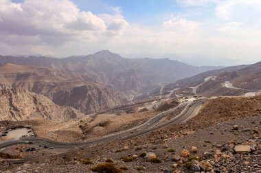 Jebel Jais 'in en çok ziyaret ettiği yer Ras Al Khaimah, BAE' deki manzaralı dağ manzarasıdır. Yüksek kalite fotoğraf