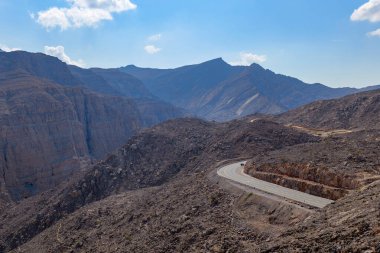 Jebel Jais 'in en çok ziyaret ettiği yer Ras Al Khaimah, BAE' deki manzaralı dağ manzarasıdır. Yüksek kalite fotoğraf