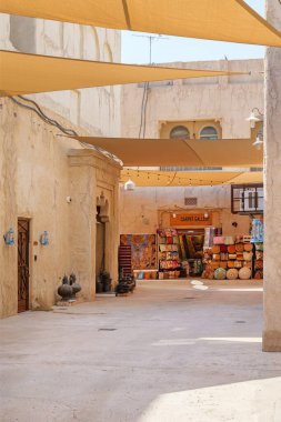 Dubai 'deki Al Fahidi Tarih Bölgesi' nin eski Dubai kasabasındaki geleneksel Arap mimarisi. Yüksek kalite fotoğraf