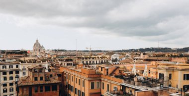 Roma, İtalya, 07 Nisan 2022 Roma 'nın panoramik şehir manzarası