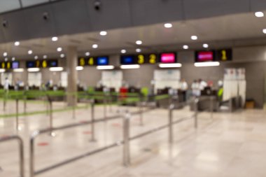 Havaalanı yolcuları bekliyor - Kalabalık Kontrol engelleri