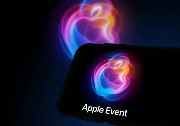 Chittagong, Bangladeş - 07 Eylül 2024: Apple Event, Apple Glowtime, Concept akıllı telefondan gösteriliyor.