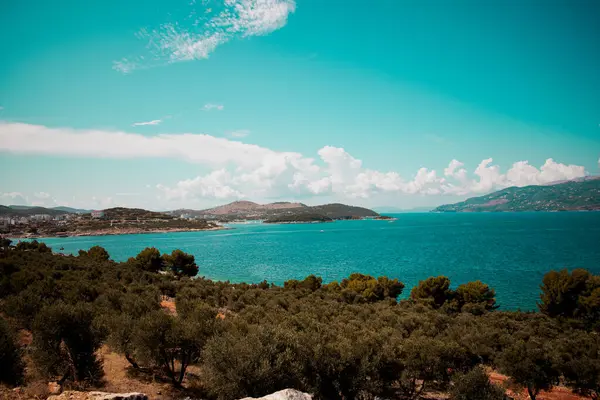 Ksamil plajları. Arnavutluk. Kum seti. İyon Denizi. 