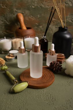 Tahta masada vücut tedavisine hazır olun.