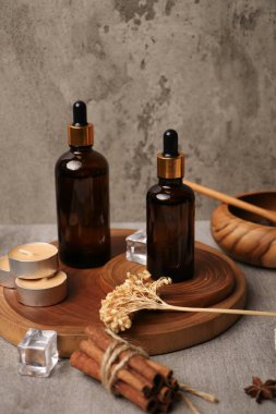 Masada gerekli yağlar bulunan spa kompozisyonu