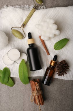 Işık arkaplanındaki spa tedavisiyle kompozisyon, yakın plan