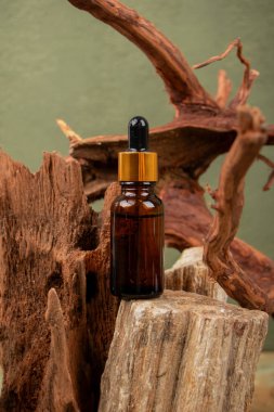 kahverengi siyah kehribar ile esaslı yağ şişesi