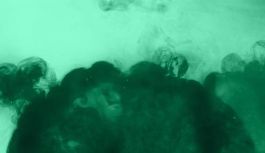 Çarpıcı Yeşil Renkler Harmanlıyor ve Soyut Sanat Arkaplanını Sıçratıyor