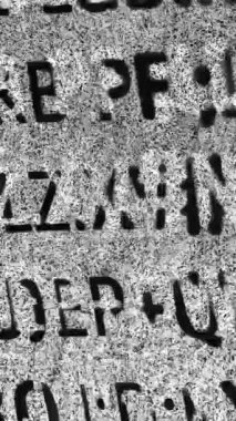 grunge animasyon metin veya veri hareketini durdurur soyut arkaplan, ışık sızıntısı, çizik, kum ve kir etkisi için kaplama. 4k döngülü Canlandırma