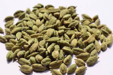 Kakule beyaz arka planda yakın planda