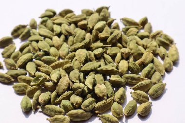 Kakule beyaz arka planda yakın planda