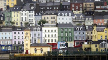 İrlanda 'nın Cobh şehri - liman kenti