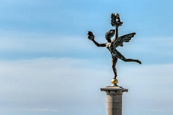 stock image Bronze statue of a goddess on a column in the harbour of Helsingborg, Sweden, June 16, 2019