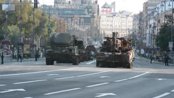 Kijów Ukraina Sierpnia 2023 Spalone Rosyjskie Pojazdy Pancerne Głównym Placu Filmik Stockowy