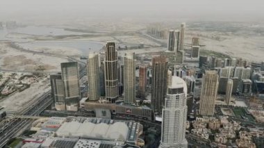 Dubai şehrinin hava manzarası. yüksek kaliteli fotoğraf