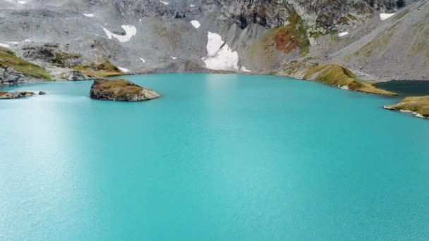 Volando Sobre Lago Montaña Turquesa Imágenes Lago Imeretian — Vídeos de Stock