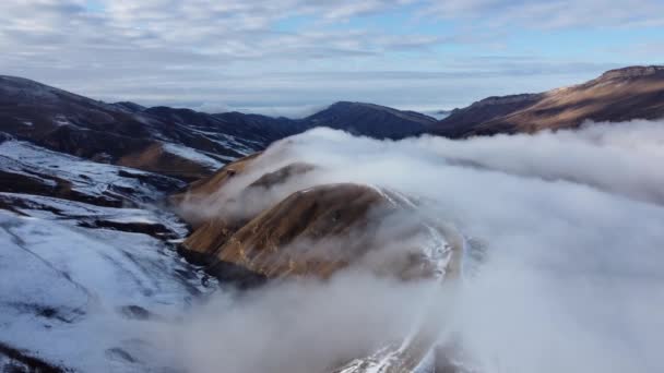 Paesaggio Montano Invernale Nebbia Vista Aerea — Video Stock