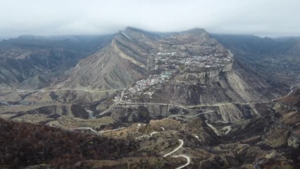 Dağıstan Gunib Yerleşim Yeri Dağın Tepesinde Yukarıdan Görüş — Stok video