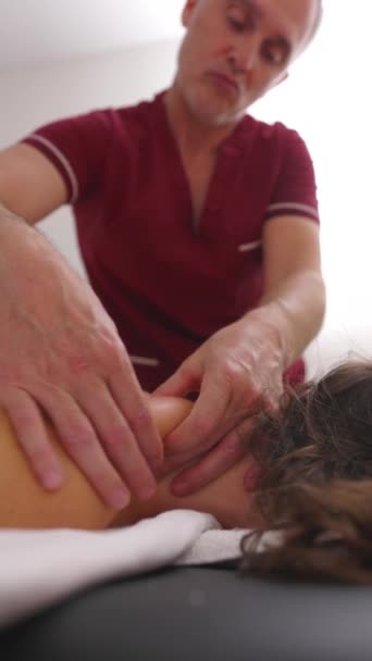 Experienced Massage Therapist Doing Professional Medical Massage Slow Motion Focus — Stock Video