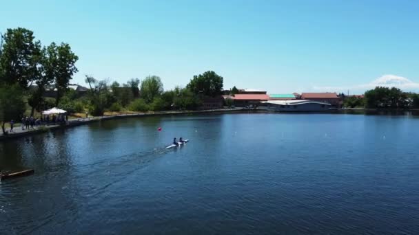 Top View Rowing Competition Girls Paddle Kayak Lake Swimming Finish — Stock Video