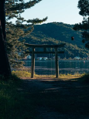 Amanohashidate parkındaki Tori kapısı