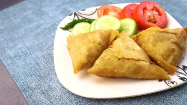 Sebzeli kızarmış pirinç