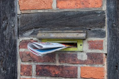 Tangermnde, Almanya 'nın ortaçağ Hansa Kasabası' nda dolaşın. Güzel dekore edilmiş yarı ahşap binaları, kaldırım taşı sokakları ve sizi zamanda geri götüren zengin tarihi cazibesi ile ünlüdür.